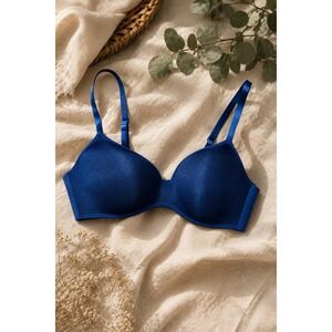 Maidenform Comfort Devotion Wireless Bra Royal Blue Diamond Texture 38B Classic
